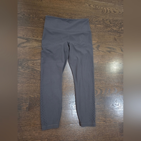 Athleta Charcoal Gray High-Waisted  Capri Leggings Women's  Sz.M - Picture 1 of 8